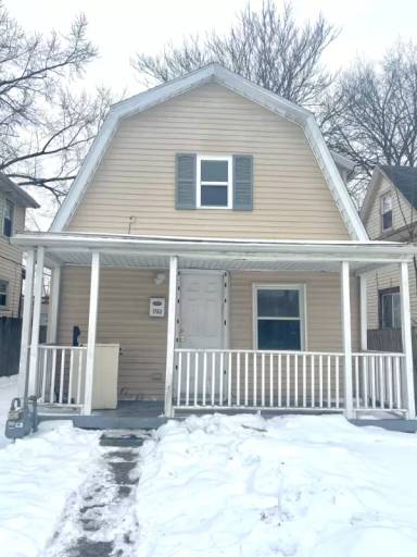 Main picture of 1763 Giant St