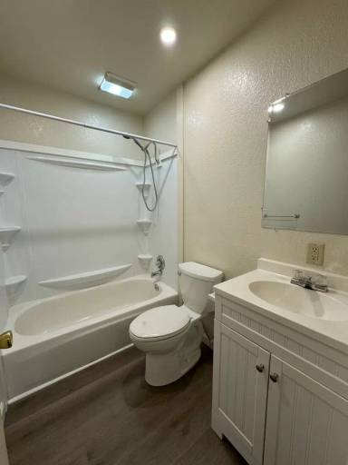 Main picture of 915 Division St