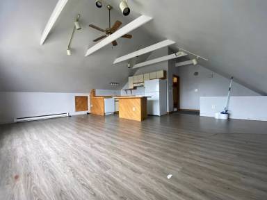 Main picture of 33 Orange St