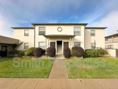 Main picture of 2405 Torrance Blvd