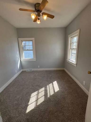 Main picture of 727 Dundee Ave