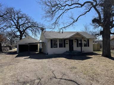 Main picture of 1310 W Laurel St