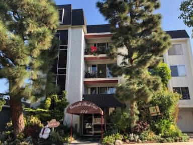 Main picture of 372 Carroll Park E