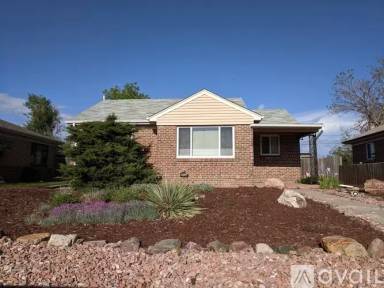 Main picture of 3020 Jasmine St