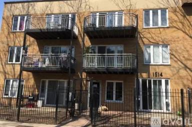 Main picture of 1514 W Pratt Blvd