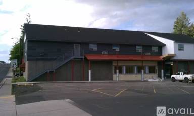 Main picture of 436 N Main St