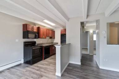 Main picture of 1140-60 S Bellaire