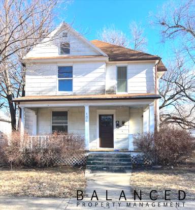 Main picture of 134 SW Fillmore St