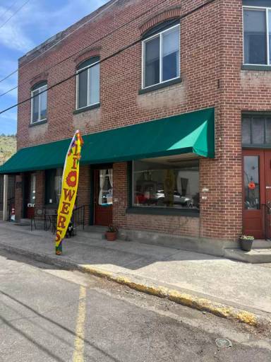 Main picture of 411 N 1st St