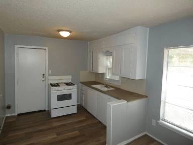 Main picture of 2122 N 6th St