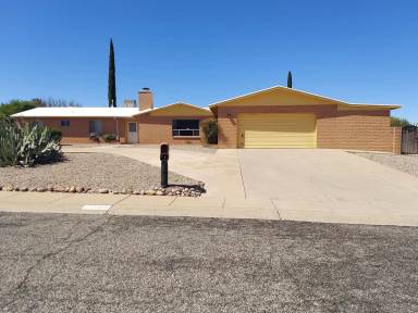 Main picture of 1965 Baywood Ln