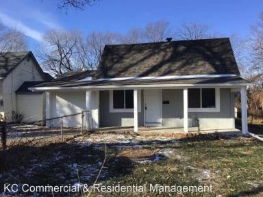Main picture of 1504 N Main St