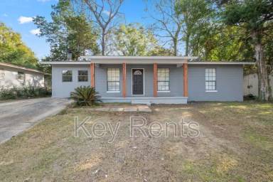 Main picture of 6406 Fairview Dr