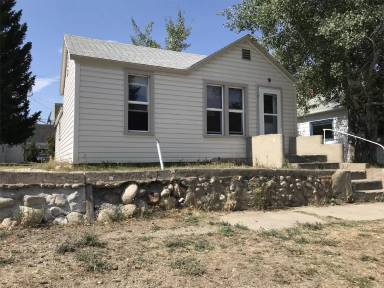 Main picture of 9 N Haggin Ave