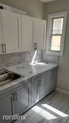 Main picture of 122 Wade St
