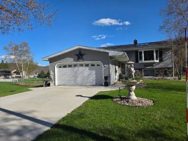 Main picture of 68 Warren Ct