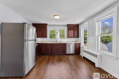 Main picture of 45 Central St