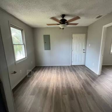 Main picture of 1916 Dabney Dr