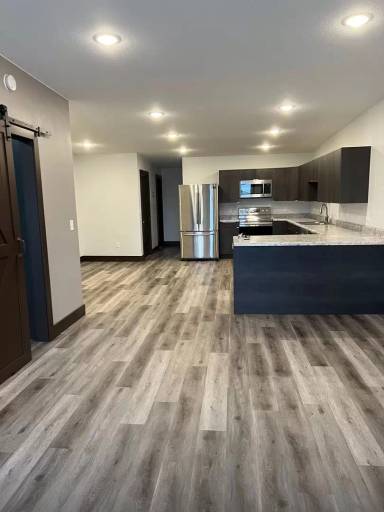 Main picture of 361 Railroad Ave