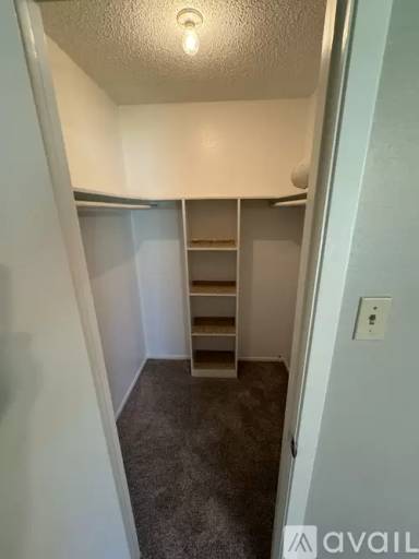 Main picture of 543 W Jefferson St