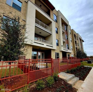 Main picture of 1500 E Whitestone Blvd