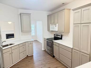 Main picture of 9123 Washam Potts Rd