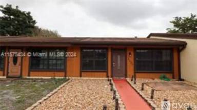 Main picture of 2321 Plum Ct