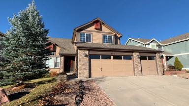 Main picture of 572 Fox Run Cir
