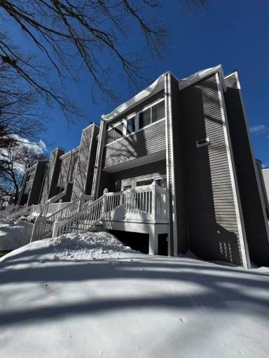 Main picture of Chelmsford Village Condominium