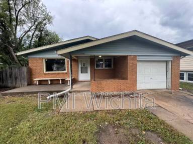 Main picture of 2751 N Vassar St