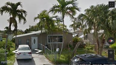 Main picture of 402 Balido St