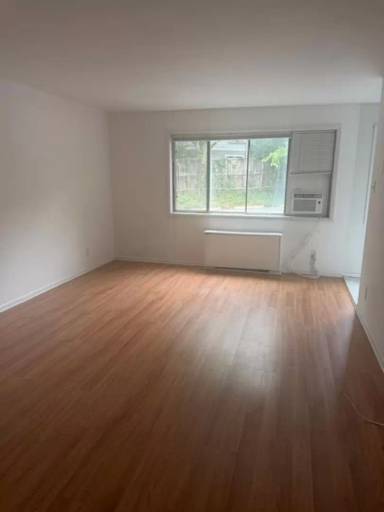 Main picture of 4455 MacArthur Blvd NW