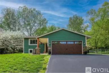 Main picture of 14474 Shore Ln NE