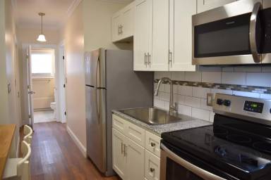 Main picture of 722 W Water St
