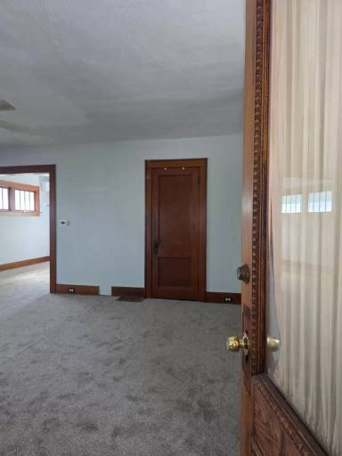 Main picture of 315 N Summit St