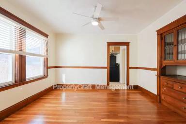 Main picture of 105 Marlboro St