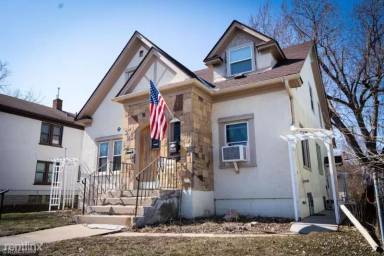 Main picture of 4165 Aldrich Ave N