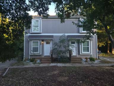 Main picture of 1840 Village Lake Dr