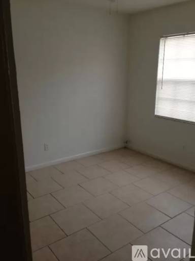 Main picture of 1109 E 109th Ave