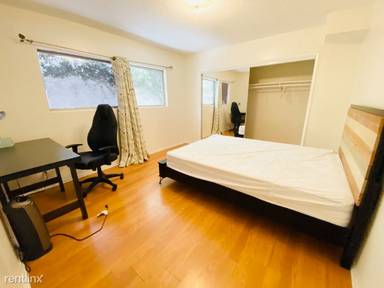 Main picture of 1917 Overland Ave