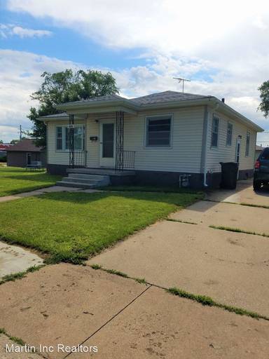 Main picture of 413 Hope Ave
