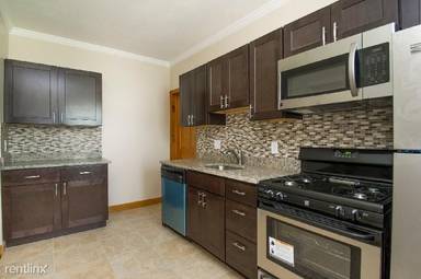 Main picture of 435 Walnut Ave