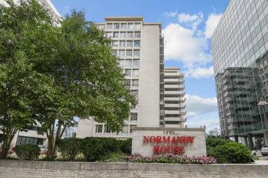 Main picture of London Normandy House