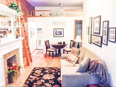 Main picture of 63 W 68th St