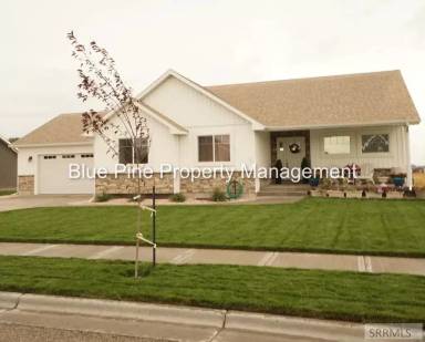 Main picture of 715 Vanguard Pl