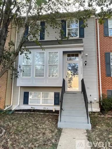 Main picture of 10900 Pope St