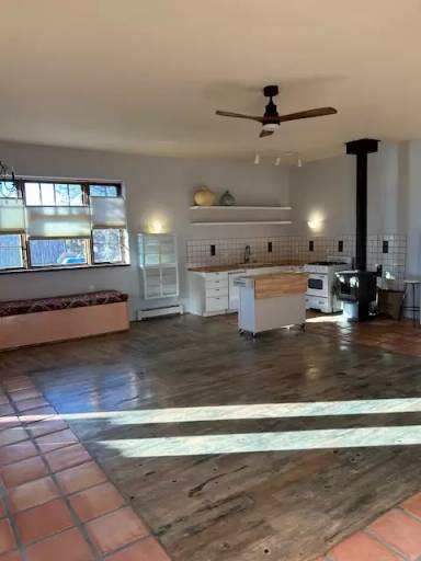 Main picture of 54A Jacinto Rd