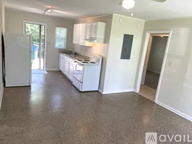 Main picture of 2806 Evergreen Rd