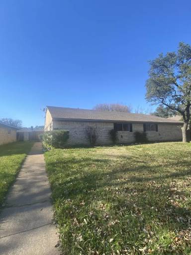 Main picture of 306 Candlewood Pl