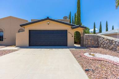 Main picture of 4600 Leeds Ave